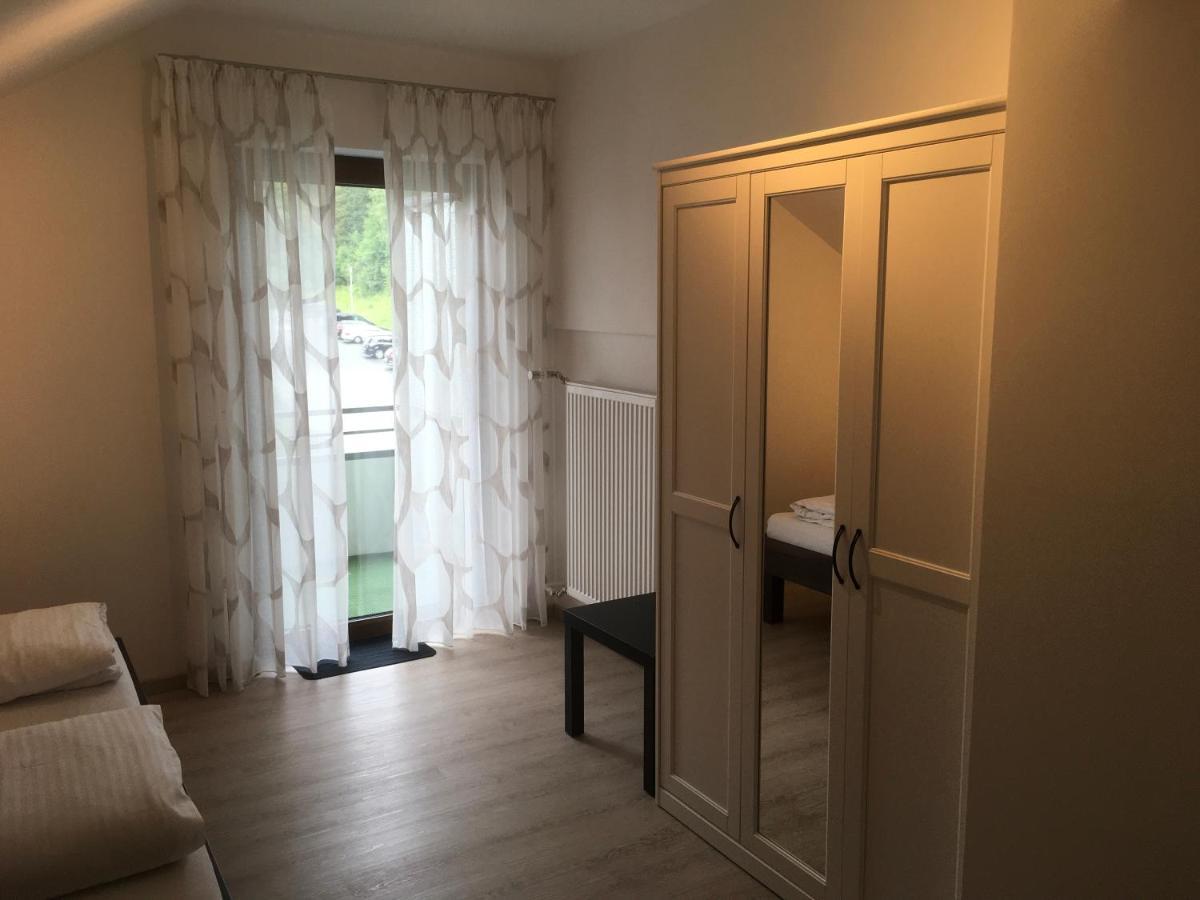 Hotel-Pension zum Paradies Willingen  Bagian luar foto