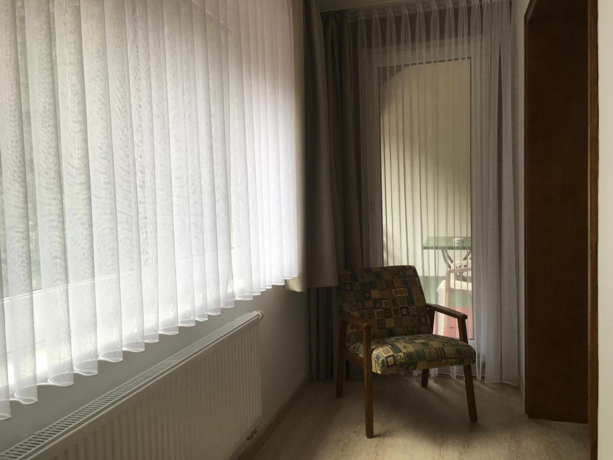 Hotel-Pension zum Paradies Willingen  Bagian luar foto